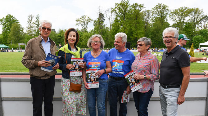 Das Schönbuchstadion feiert seinen 50. Geburtstag. Die damaligen »Initiatoren« beim 31. internationalen Läufermeeting (von links