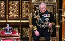 Britisches Parlament wird von Charles eröffnet