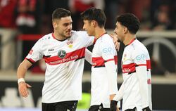 Mavropanos und Ito vom VfB Stuttgart