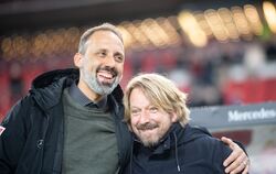 VfB Stuttgarts Trainer Matarazzo und Sportdirektor Mislintat