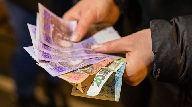 Ukraine-Flüchtlinge können Landeswährung in Euro umtauschen