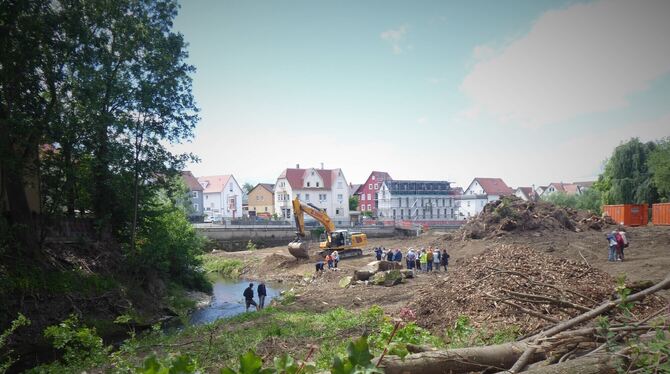 Zuletzt hatte es Betzingen im Juni 2021 mit Hochwasser erwischt. Die Bauarbeiten sollen das künftig verhindern.  FOTOS: BERNKLAU
