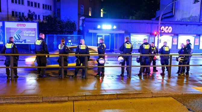 Massenschlägerei in Hamburg Massenschlägerei in Hamburg