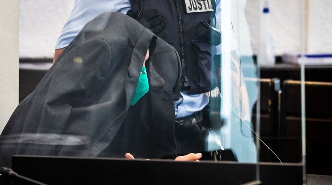 Prozess gegen einen Mann wegen Totschlags Prozess gegen einen Mann wegen Totschlags