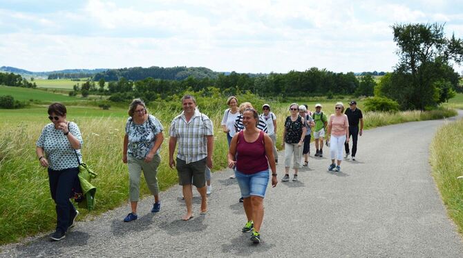 Gemeinsam wandern, hier zum Beispiel im Jahr 2020, gehört auch zur Ökumene in Eningen, die jetzt ihr 33-jähriges Bestehen feiert
