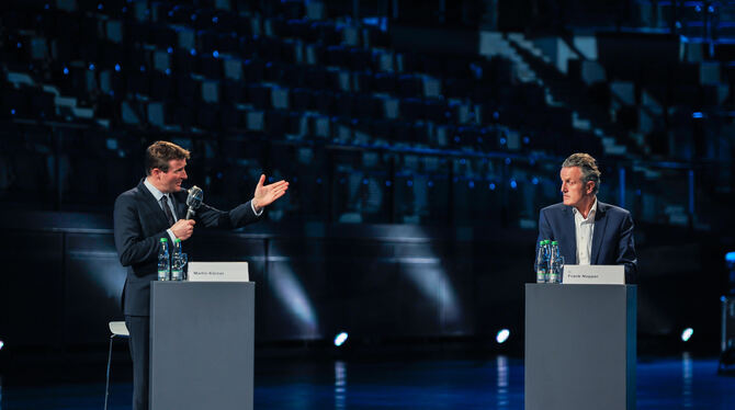 Während des OB-Wahlkampfs 2020 waren Martin Körner (links) und Frank Nopper noch Gegner.  FOTO: KOVALENKO/LICHTGUT
