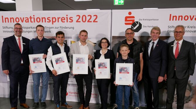 Die Gewinner (von links): Martin Bosch, Tobias Holder (Firma Holder, Reutlingen), Kevin Arnold (Paravan, Pfronstetten-Aichelau),