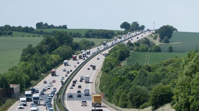 Verkehr Autobahn Pfingsten