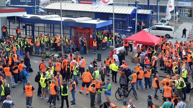 Verdi ruft zu mehrstündigen Warnstreiks auf