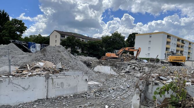 Bis zum Jahr 2013 wurden in dem Gebäude der ehemaligen Firma Freya Textilien produziert. Mittlerweile ist das Gebäude abgerissen