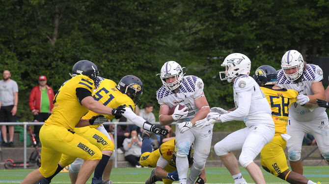 Zuletzt beim ersten Saisonsieg gegen Biberach einer der Besten beim SSV Reutlingen 05 Eagles: : Luis List (im weißen Trikot).  F