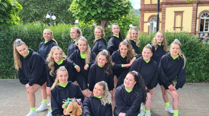 Die Pfullinger Independent Steps waren bei den Tanzmeisterschaften in der Pfalz dabei. Die Pfullinger Independent Steps waren bei den Tanzmeisterschaften in der Pfalz dabei.