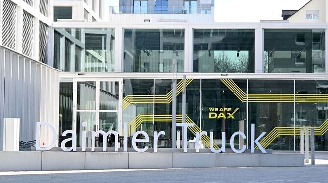 Daimler Truck Daimler Truck