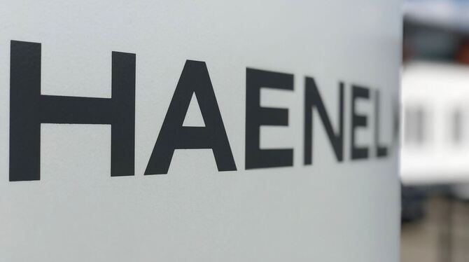 Haenel-Firmenschild