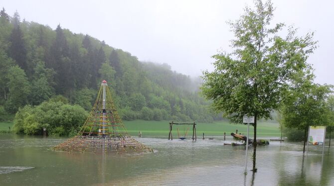Die Lauchert trat 2013 auch in Gammertingen über die Ufer.
