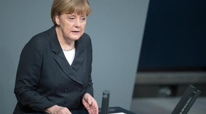Kanzlerin Merkel im Bundestag: »Jede Ausgrenzung von Muslimen in Deutschland, jeder Generalverdacht verbietet sich«. Foto: Ma