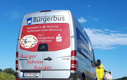 Mit Motorschaden ist der Pfullinger Bürgerbus auf der Autobahn bei  Heimsheim liegen geblieben und musste abgeschleppt werden.  