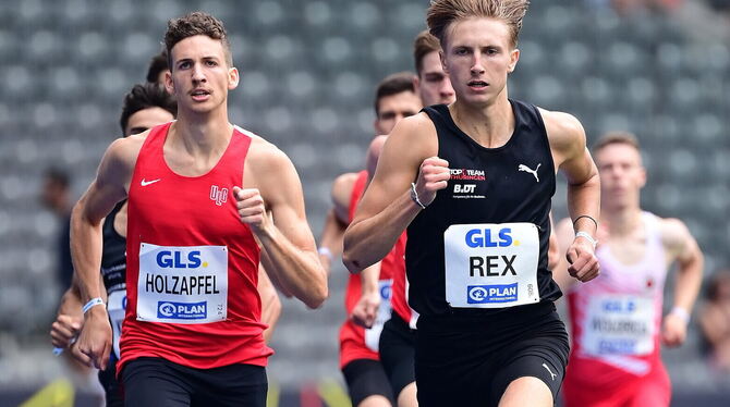 Der Heilbronner Tim Holzapfel (links) bei seinem Meisterschaftslauf und der Mössinger Tim Holzapfel.  FOTO: HORKY/WITTERS/GÖRLIT