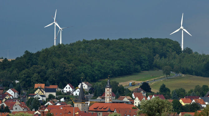 So ähnlich wie in Marksuhl in Thüringen könnte es in einigen Jahren auch zwischen Holzelfingen und Kohlstetten aussehen. Den akt So ähnlich wie in Marksuhl in Thüringen könnte es in einigen Jahren auch zwischen Holzelfingen und Kohlstetten aussehen. Den akt