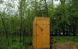 So sieht die Waldtoilette von Klos to Nature aus, die am Unterjesinger Wanderweg aufgestellt werden soll.  FOTO: KLOS TO NATURE 