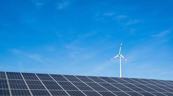 Solar- und Windkraft Solar- und Windkraft