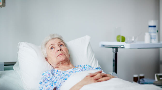 Routine für den Arzt, Ausnahme für die Patientin: Ein Krankenhausaufenthalt kann verwirrend sein.  FOTO: PRESSMASTER/ADOBE STOCK