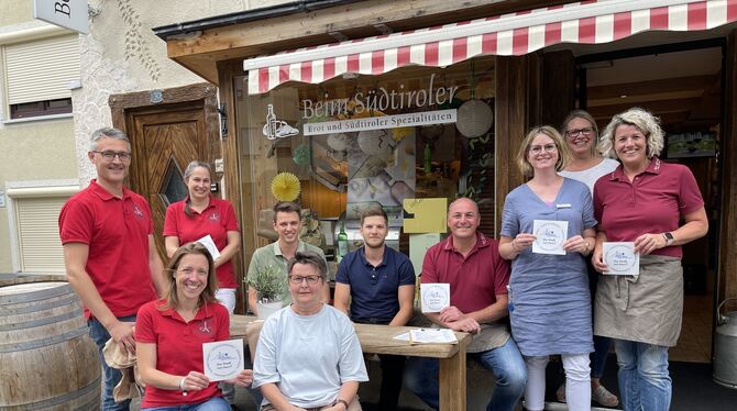 Freuen sich schon auf Freitag: Mitglieder der Initiative Innenstadt sowie Vertreter von Stadt und Wirtschaftsförderung, die das Freuen sich schon auf Freitag: Mitglieder der Initiative Innenstadt sowie Vertreter von Stadt und Wirtschaftsförderung, die das