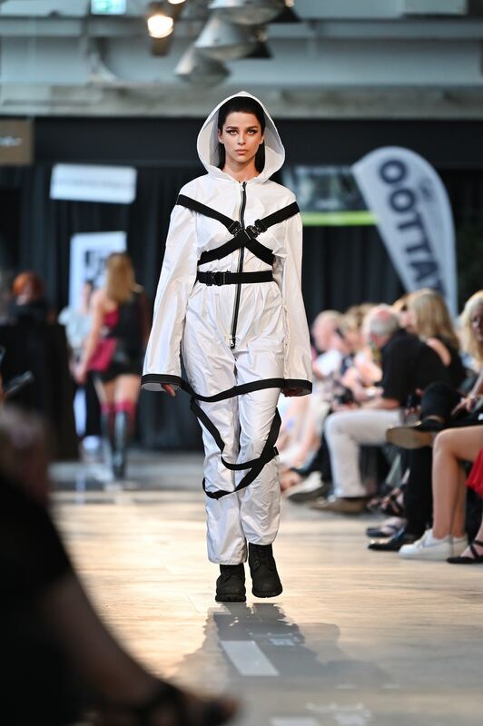 modeschau_motorworld_22_pieth_35