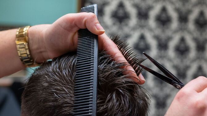 FDP-Nachwuchs gegen geschlechtsspezifische Preise beim Friseur