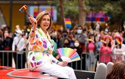 Nancy Pelosi bei Pride-Parade