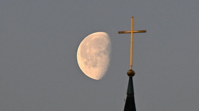 Kreuz eines Kirchturms