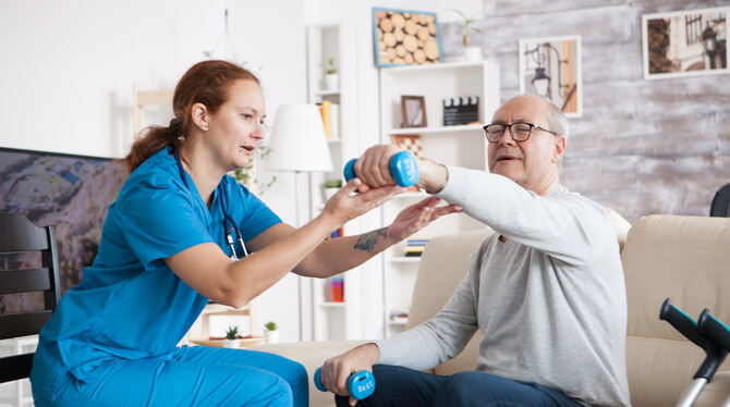 Im Port Gesundheitszentrum Hohenstein soll sich auch um alte Menschen gekümmert werden. (Symbolbild)