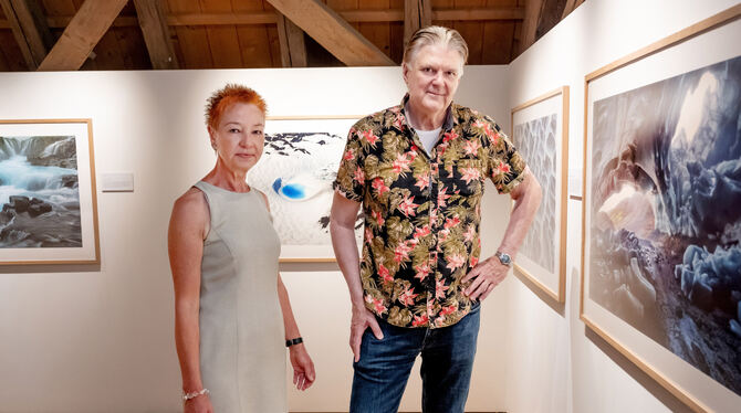 Fruchtbare Zusammenarbeit: Hans Strand und Barbara Karwatzki eröffnen heute Abend eine bemerkenswerte Fotoausstellung im Reu Fruchtbare Zusammenarbeit: Hans Strand und Barbara Karwatzki eröffnen heute Abend eine bemerkenswerte Fotoausstellung im Reu