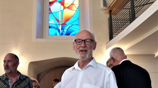 Gernot Bizer ist Schöpfer des neuen Bleiglasfensters von St. Blasius.
