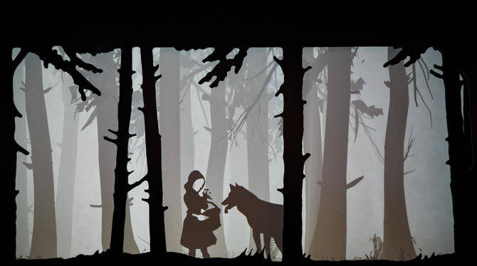 Der böse Wolf: Eine interaktive Videowand im Brandenburger Wolfs- und Herdenschutzinformationszentrum zeigt eine Szene aus dem