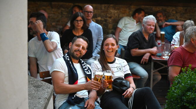 Gute Stimmungen beim Halbfinale der Frauenfußball-EM beim Spiel Deutschlanfd gegen Frankreich in der Zentrale am Reutlinger Burg