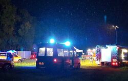 An der Unglücksstelle bei Bad Niedernau waren Feuerwehr, Polizei und Rettungskräfte vor Ort.