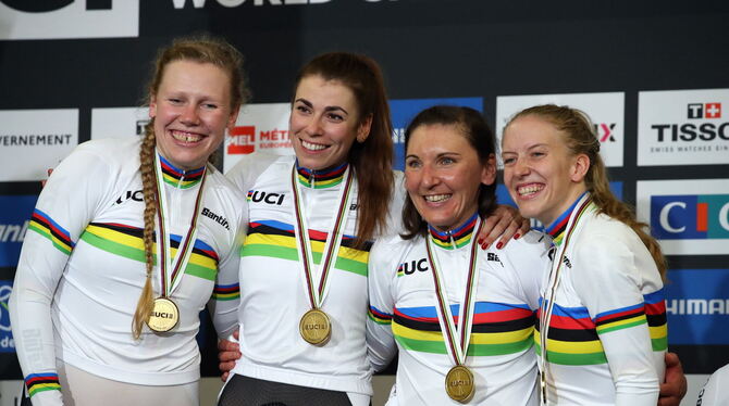 Erfolgs-Vierer (von links): Mieke Kröger, Laura Süßemilch, Lisa Brennauer und Franziska Brauße bei der WM 2021. FOTO: GARNIER/W Erfolgs-Vierer (von links): Mieke Kröger, Laura Süßemilch, Lisa Brennauer und Franziska Brauße bei der WM 2021. FOTO: GARNIER/W