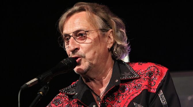 Dieter Thomas Kuhn präsentiert in »Eine Landpartie« Country-Versionen von deutschsprachigen Pop- und Schlagersongs. FOTO: SPIESS