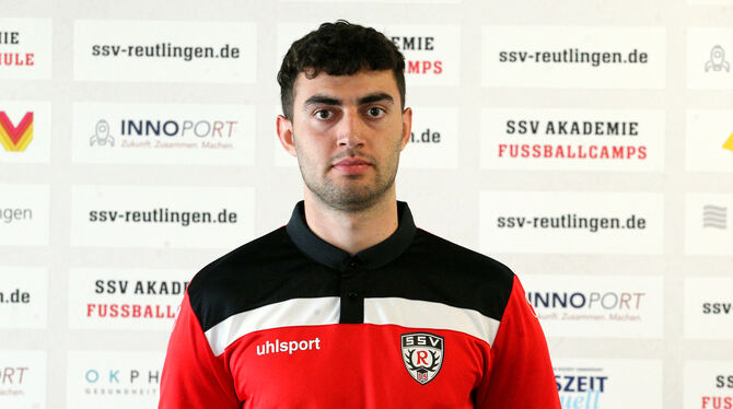 Hamza Cetinkaya verstärkt die Abwehr des SSV Reutlingen.