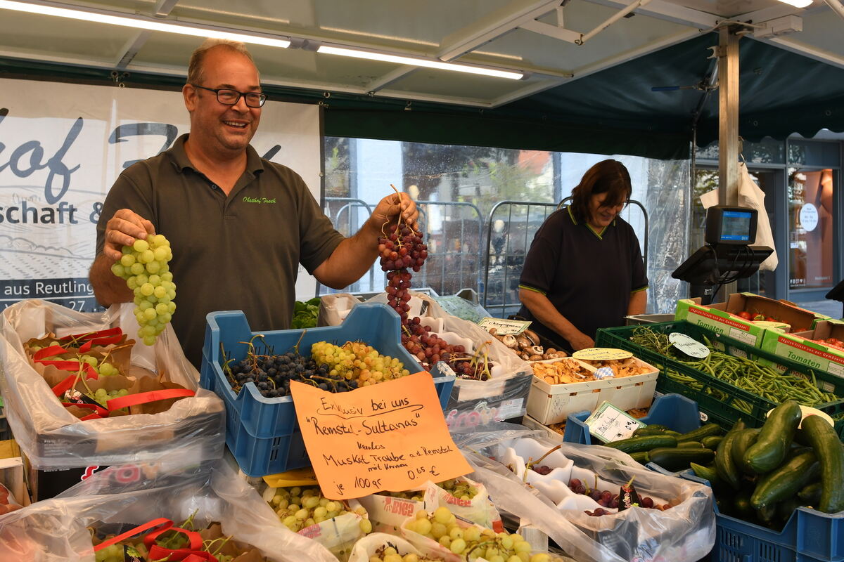 da kommt ein fahrrad um die ecke