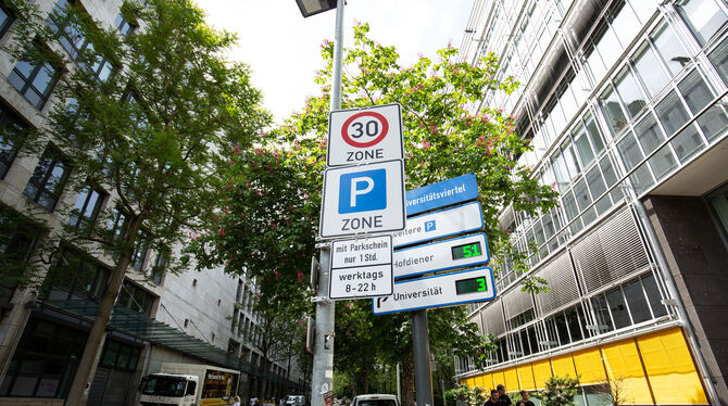 Anwohnerparken in der Stuttgarter City.  FOTO: LG/PIECHOWSKI