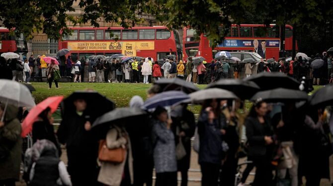 Nach dem Tod von Königin Elizabeth II. - London