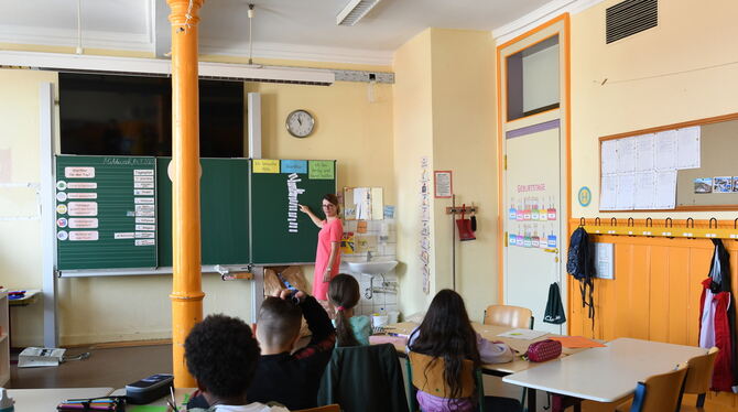 Ohne engagierte Lehrkräfte würde es für Mädchen und Jungen keinen Unterricht in der Reutlinger Jos-Weiß-Schule geben. Aber auch