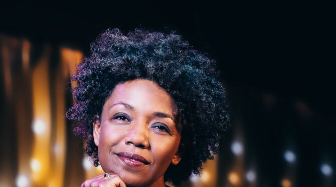 Sängerin Fola Dada.