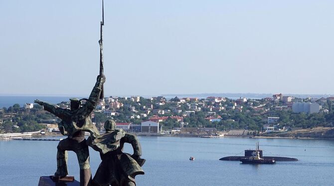 Russisches U-Boot vor Sewastopol