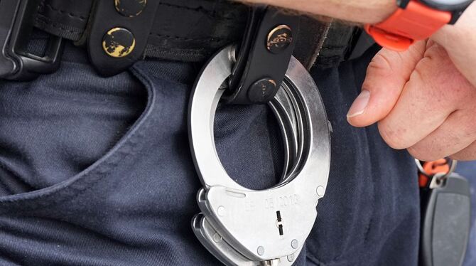 Handschellen - Symbolbild