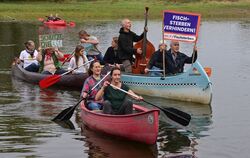 Kanu-Protestaktion gegen Ausbau des Flusses Oder
