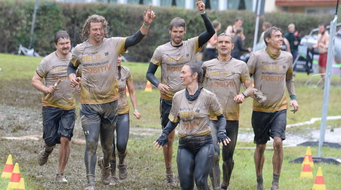 Freude und Erschöpfung beim Extrem-Hindernislauf. FOTOS: MEYER