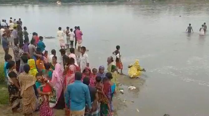 Passagierschiff in Bangladesch gekentert